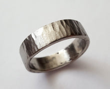 Load image into Gallery viewer, Bark Texture Stainless Steel Wedding Band